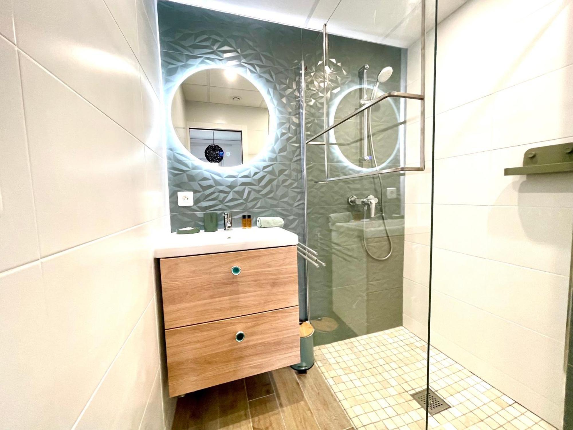 Homelivia Av Jean Medecin Nice Room photo